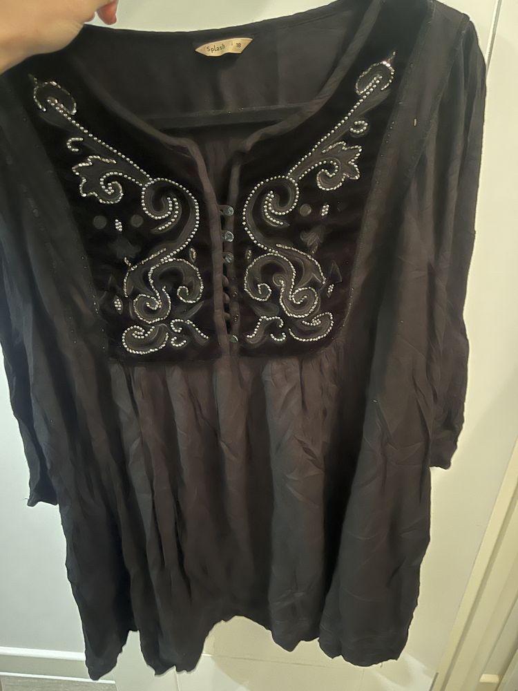 Black Long Sleeve Blouse With Decorative Embroidery ( ref.5) 